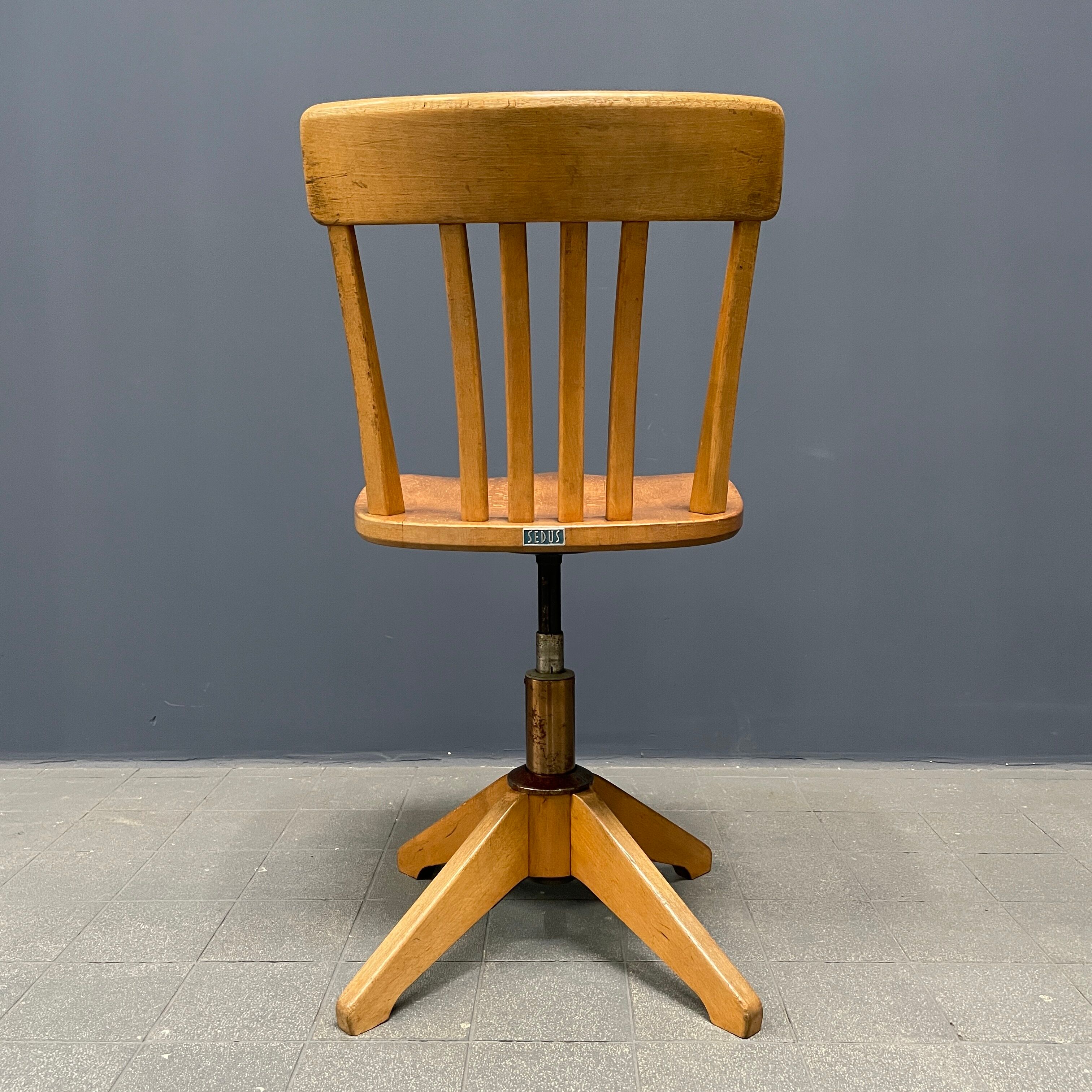 Beechwood Sedus desk chair from the 1950s.