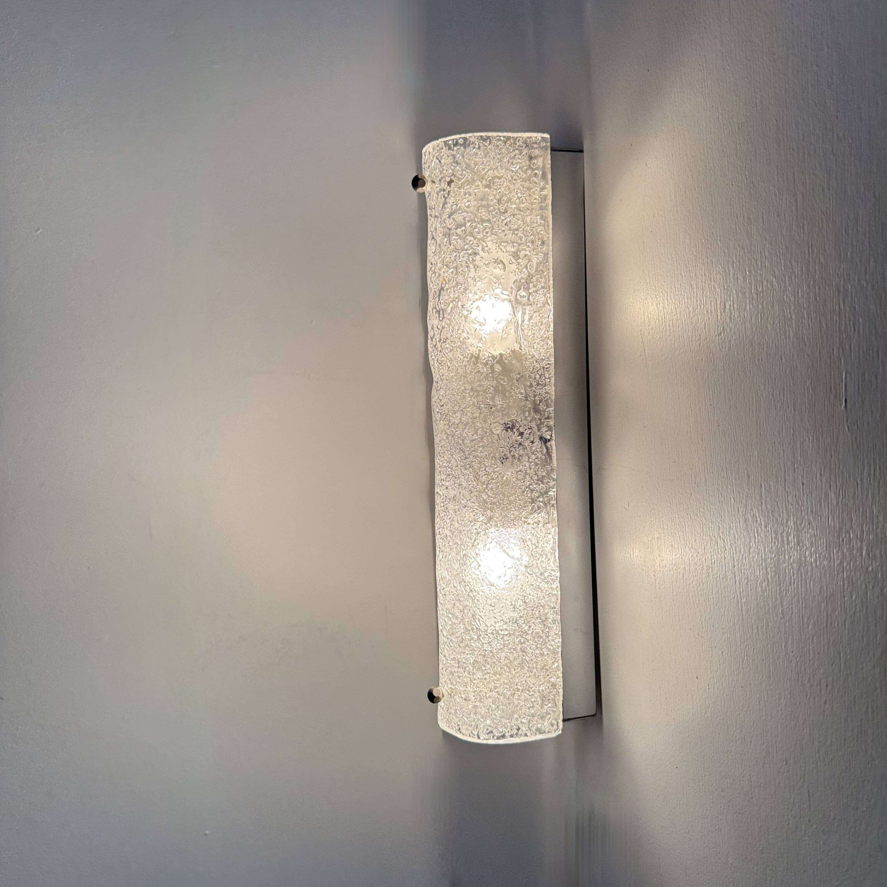 Applique murale en verre glacé vintage, années 1970