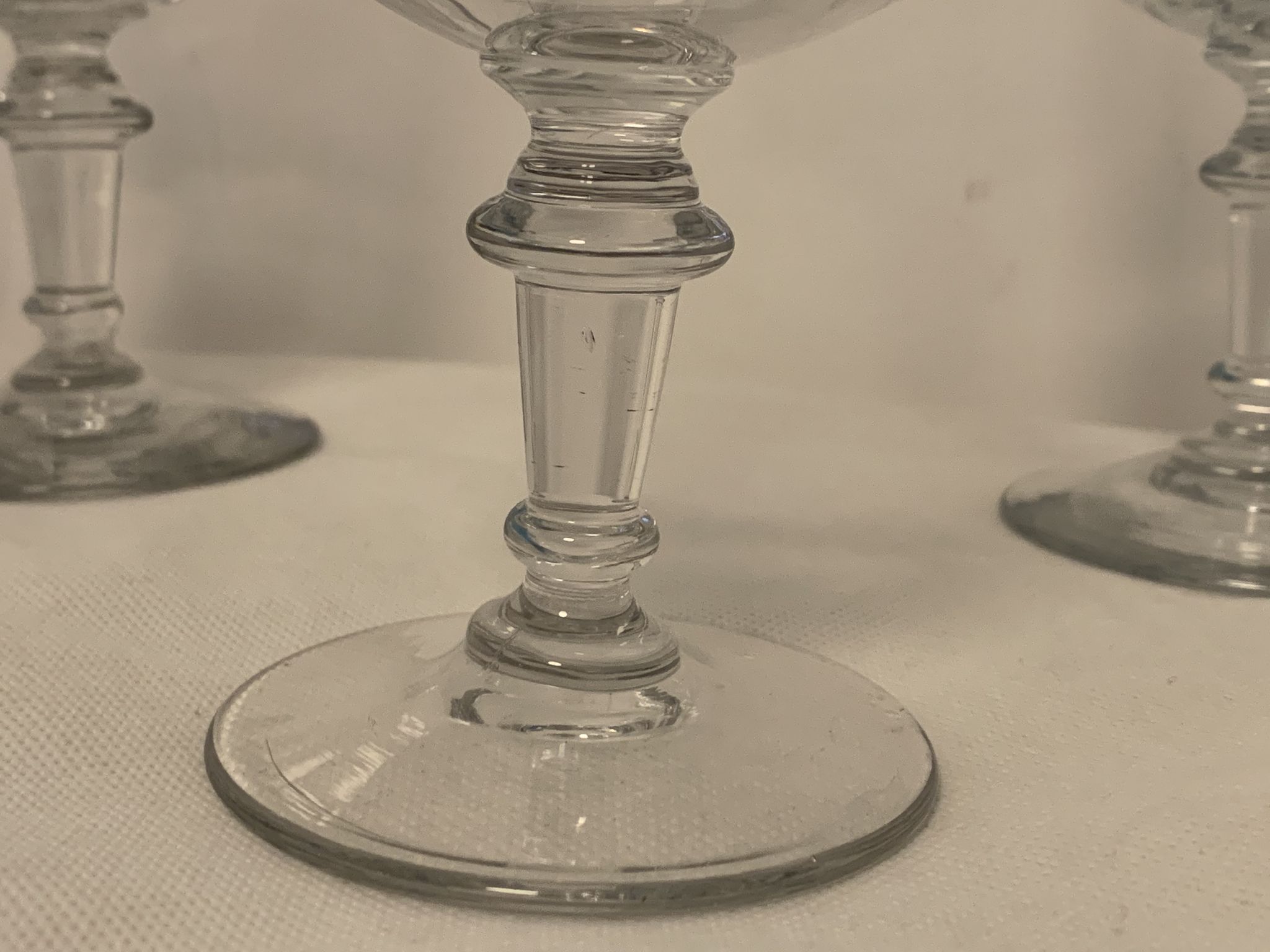 Set of 4 glasses and 1 carafe model Mirabeau early twentieth century