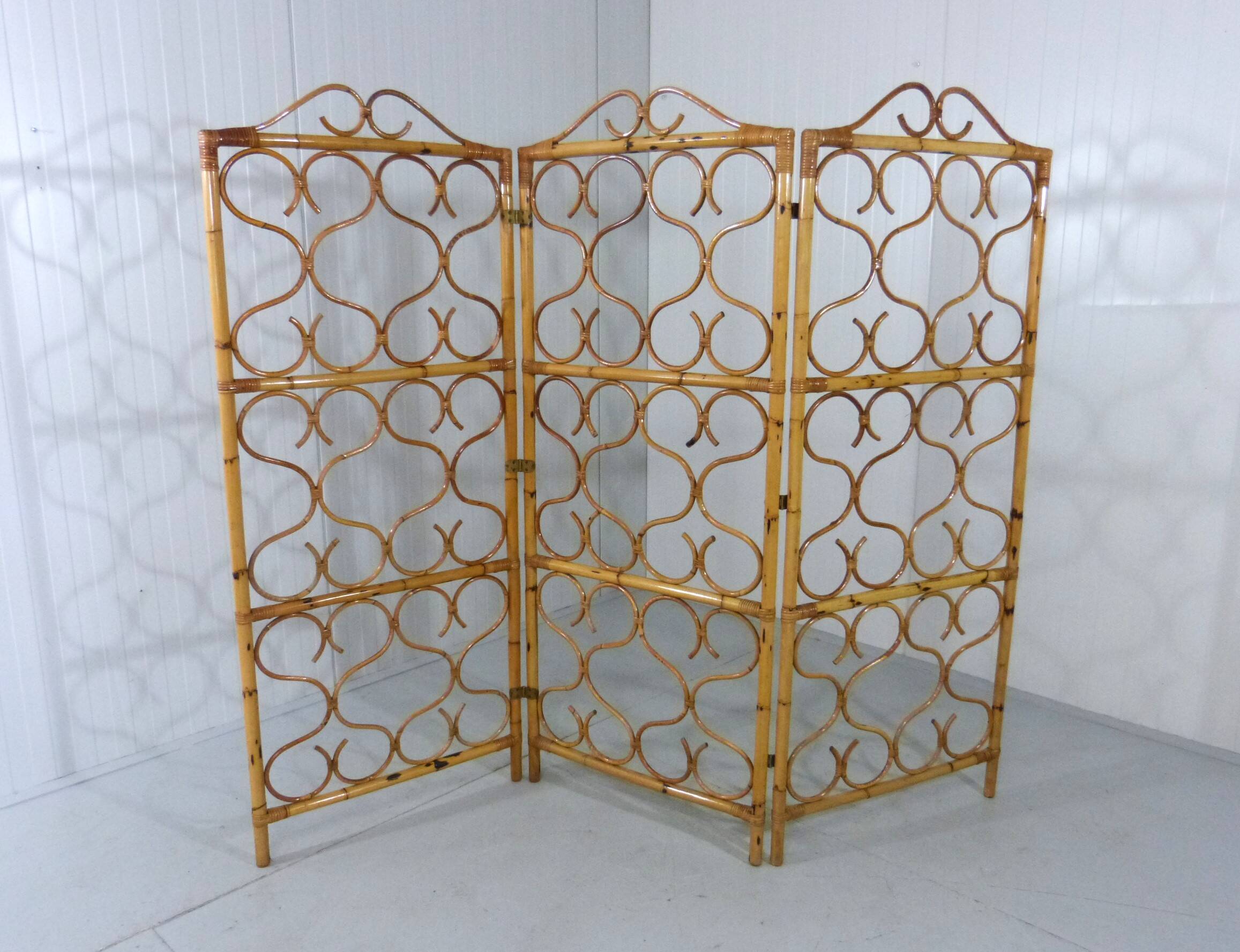 Rattan roomdivider folding screen Italy 1960’s