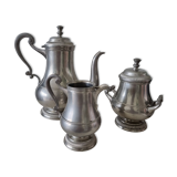 Lot of teapot, milk jug and sugar bowl in pewter