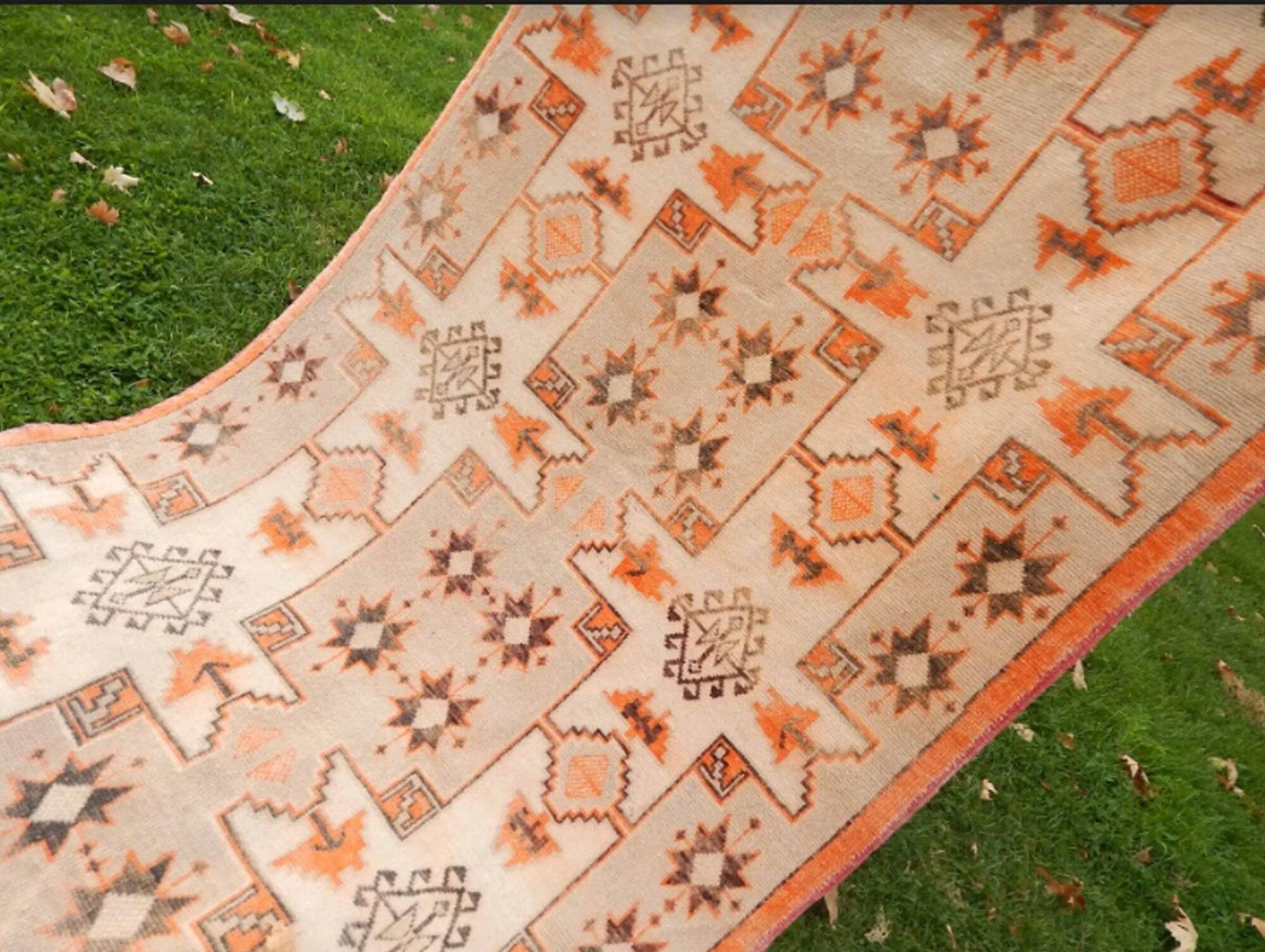 Vintage Turkish Oushak rug 128x258 cm