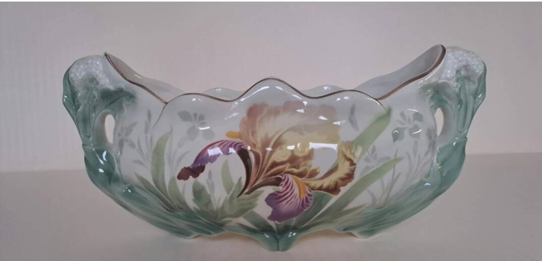 Large Keller and Guérin Lunéville earthenware planter