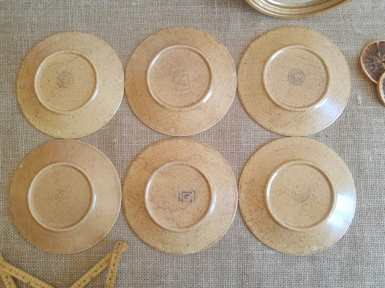 6 small dessert plates in vintage Chantilly Longchamp sandstone