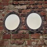 2 miroirs ovales anciens en métal