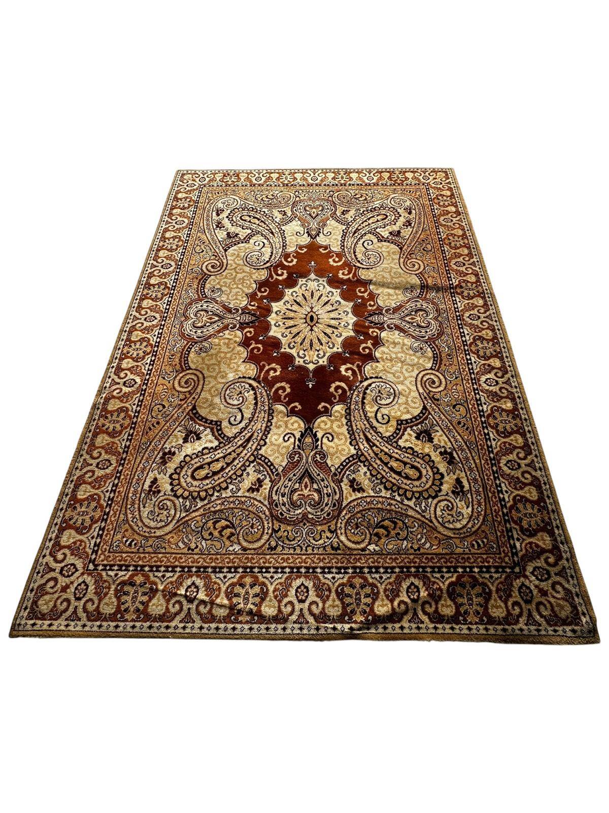 Oriental style rug 2m x 3m