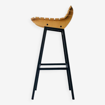 Tabouret en bois et fer
