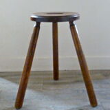 Tripod stool in raw wood with handle