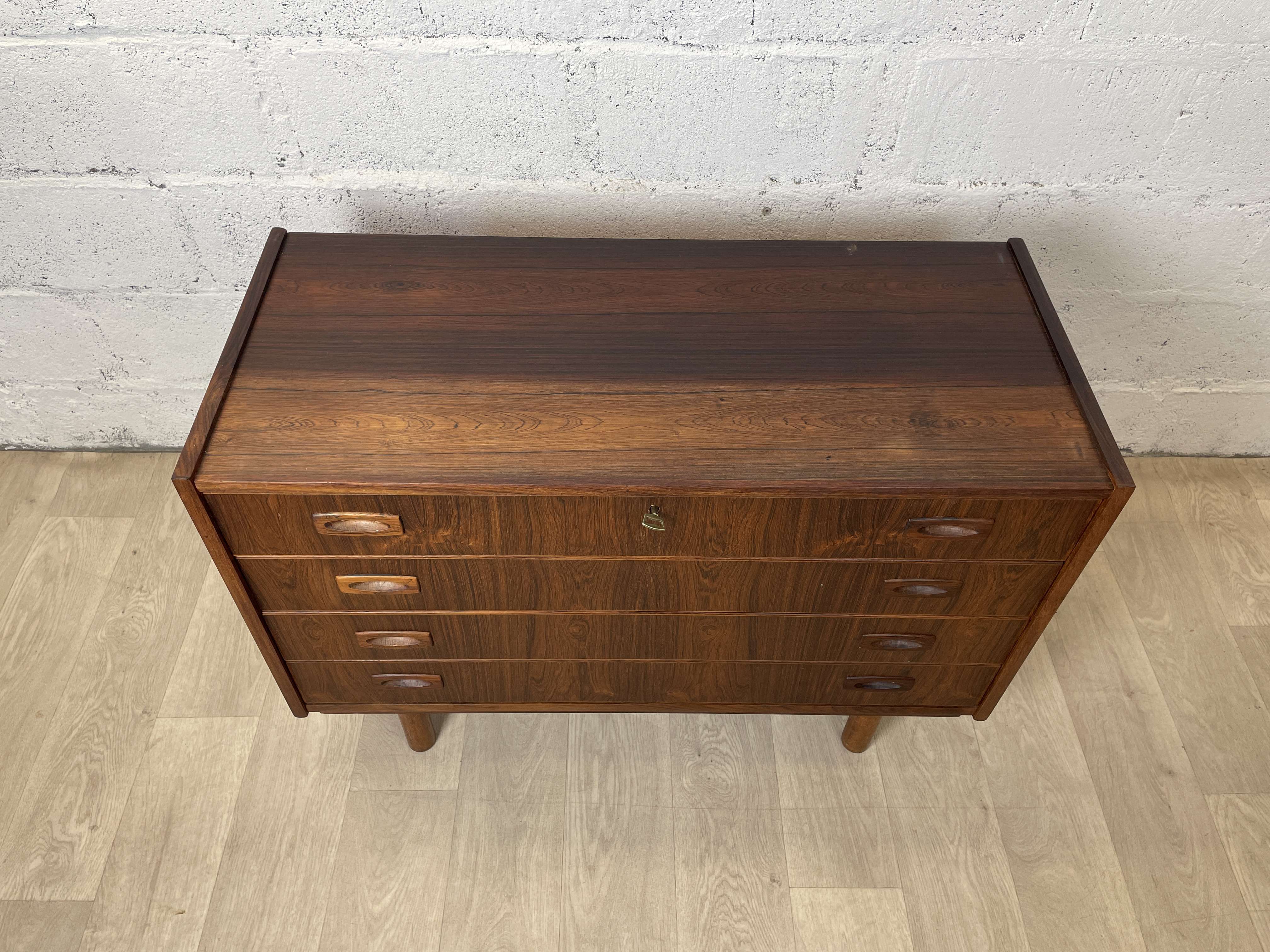 Wide chest of drawers 4 drawers Scandinavian vintage rosewood by A. Ahlström Osakeyhtiö Warkaus, 1960s