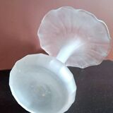 Vase en verre blanc "Jack In The Pulpit"