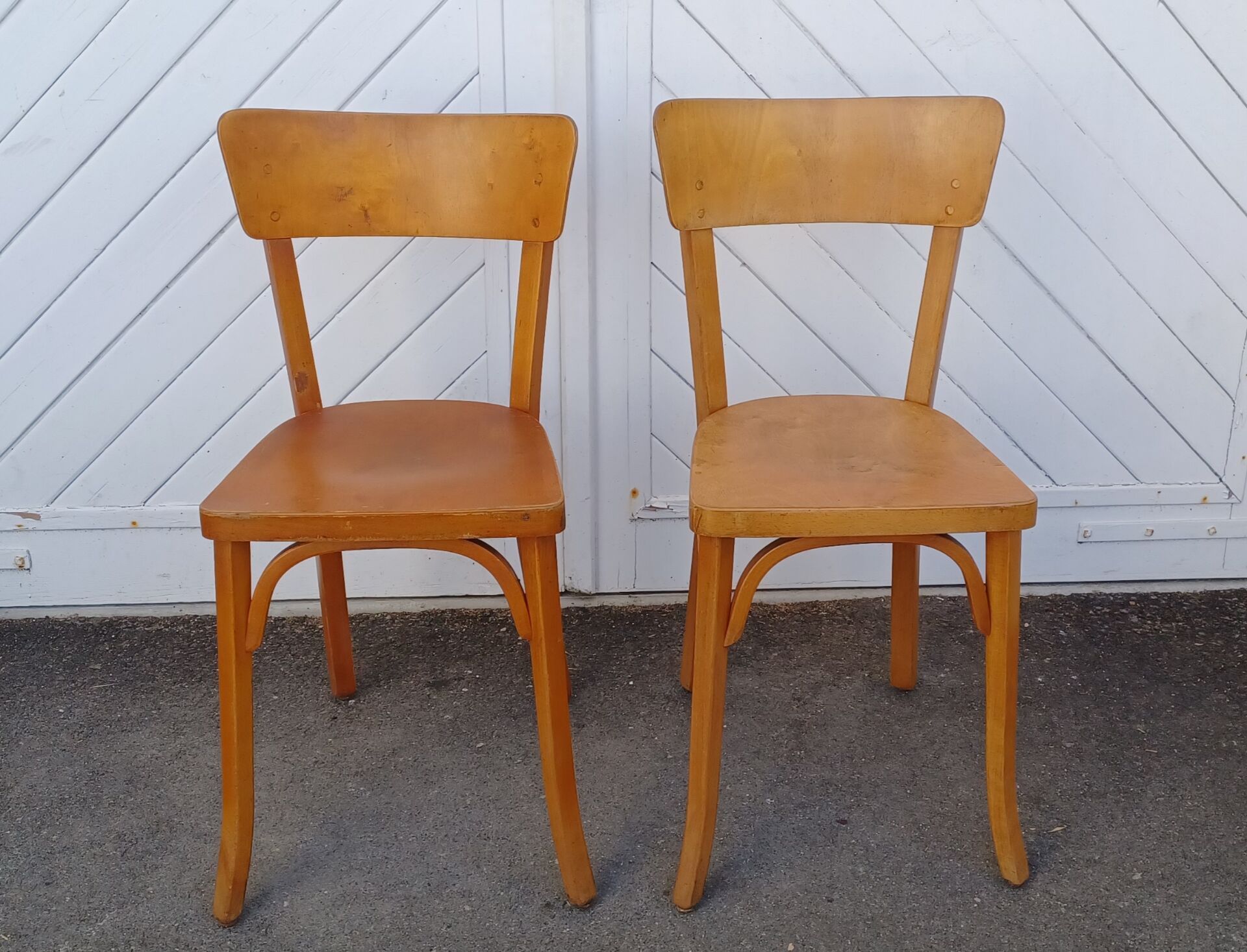 Paire de chaises bistrot Baumann