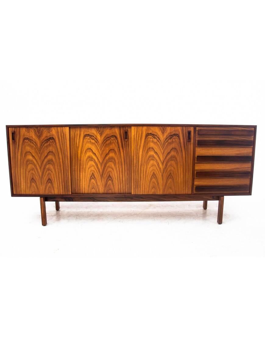 Rosewood sideboard, Denmark, 1960s After renovation.