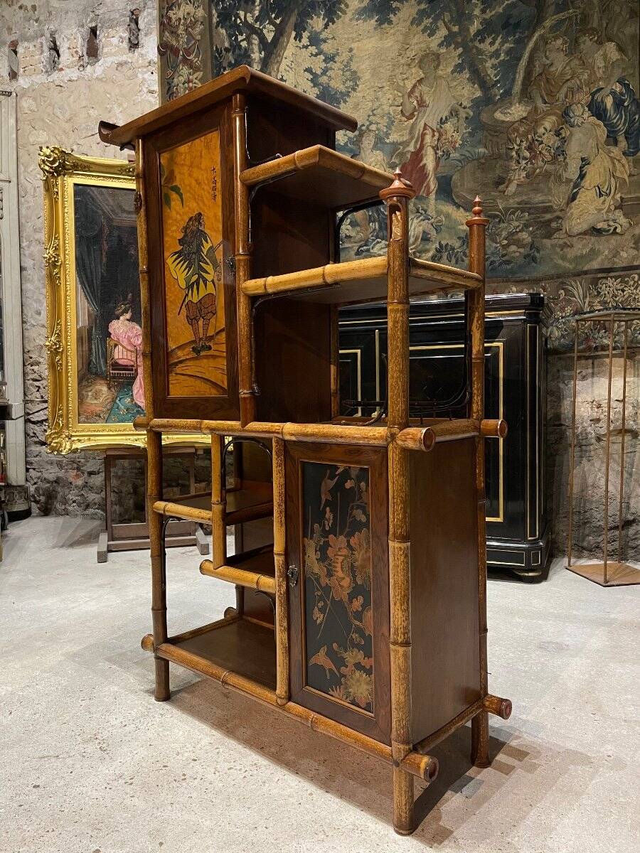 Japanese-style cabinet attributed to Perret and Vibert from the Napoleonic III period.