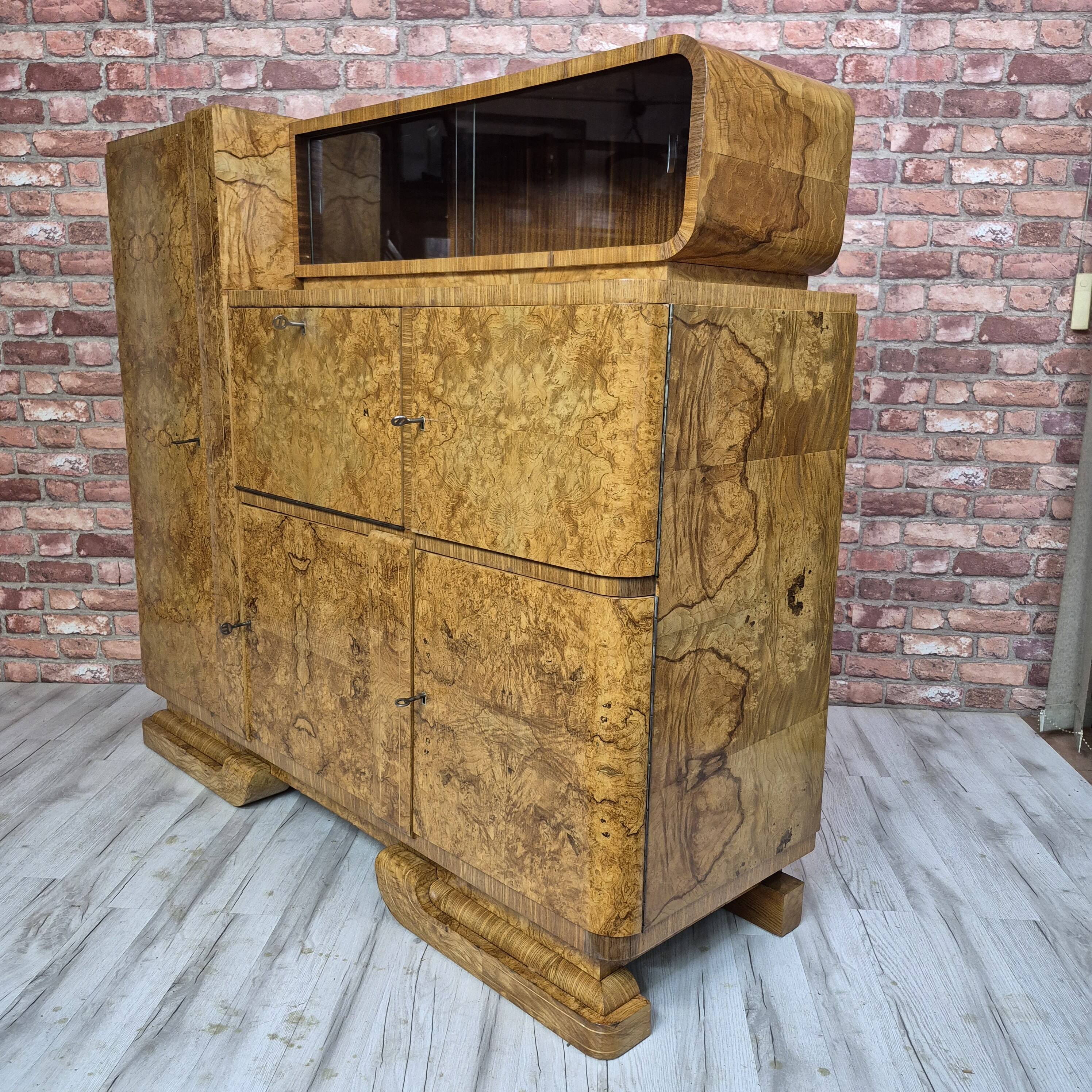 Buffet Art Déco asymétrique en noyer burl – Style "Gratte-ciel", années 1930