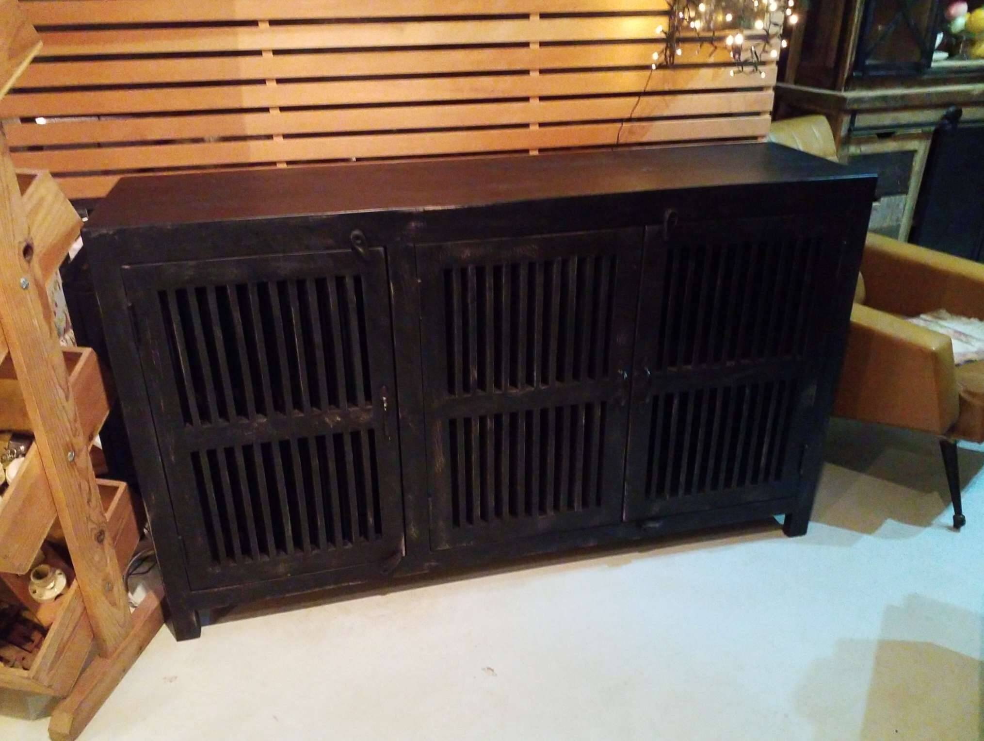 3-door furniture in teak