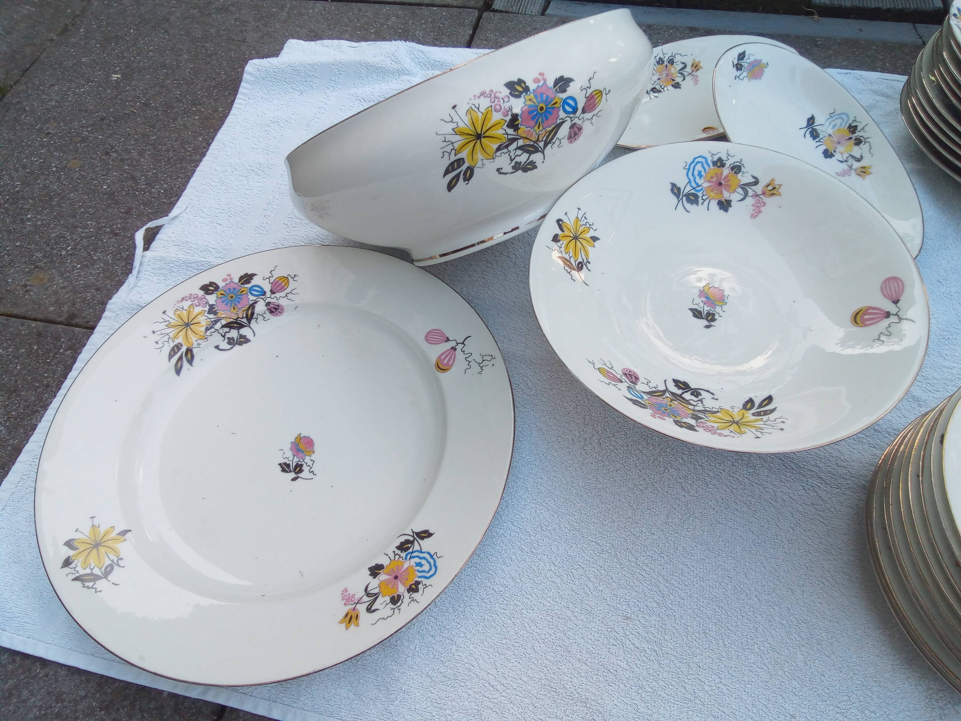 Service 44 pièces porcelaine de Limoges vintage 1970