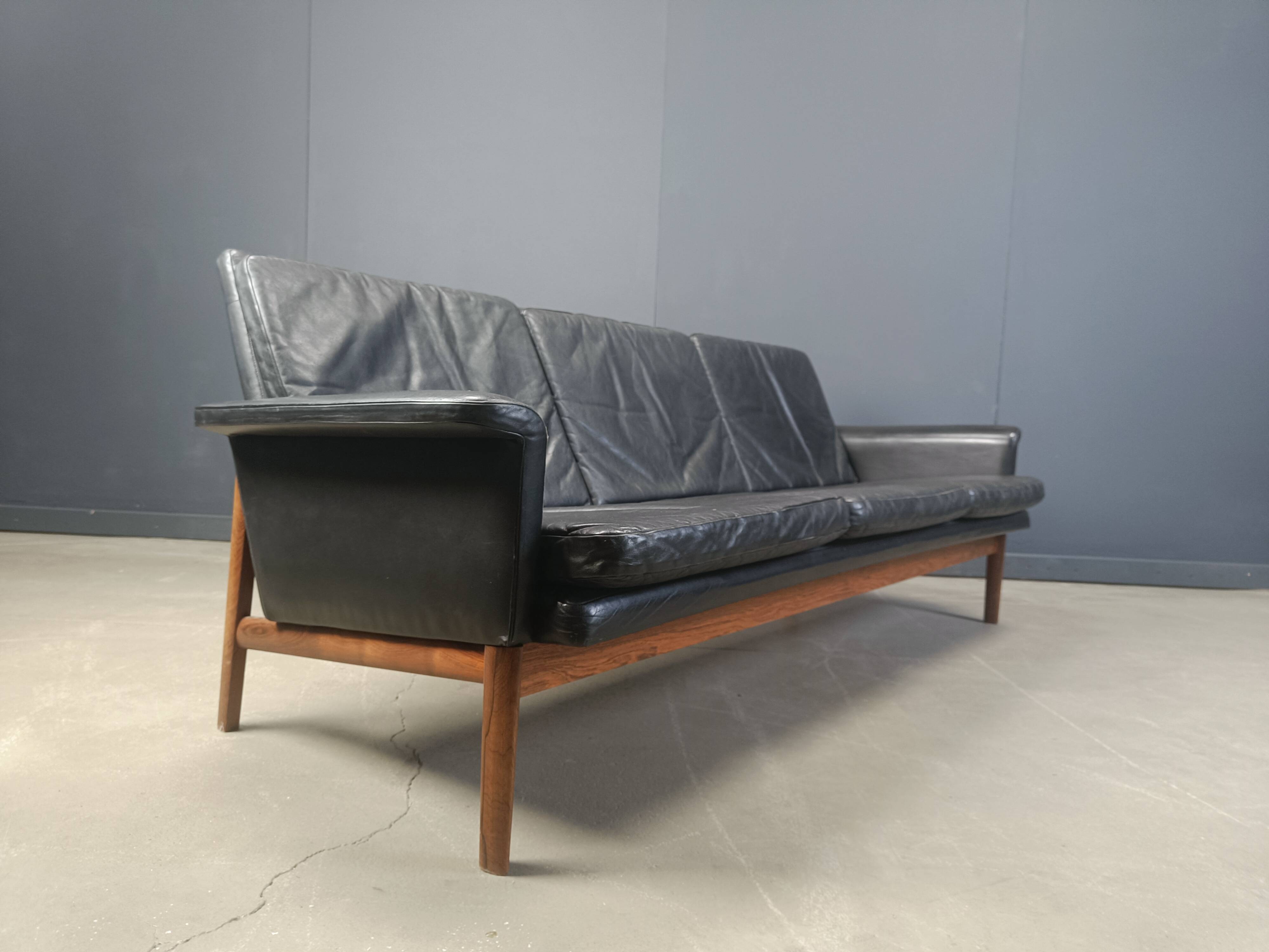 Jupiter Sofa by Finn Juhl for from France and Søn and France & Daverkosen