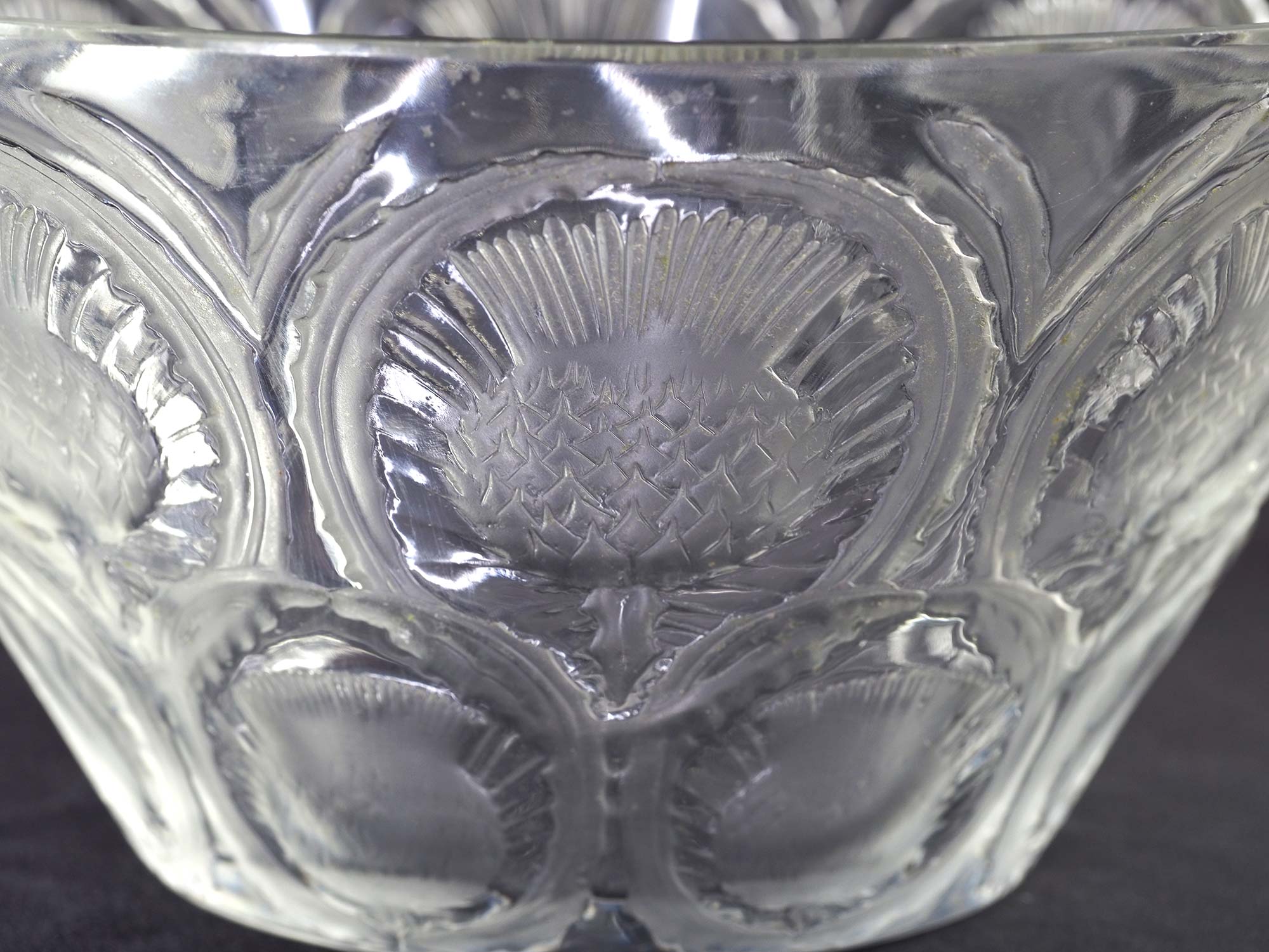Coupe Lalique Crystal Cut decoration Thistles Master Piece-Circa 1960s