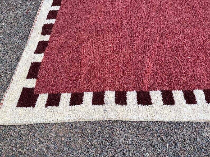Handmade traditional artisan rug size 1.5/2.5 m