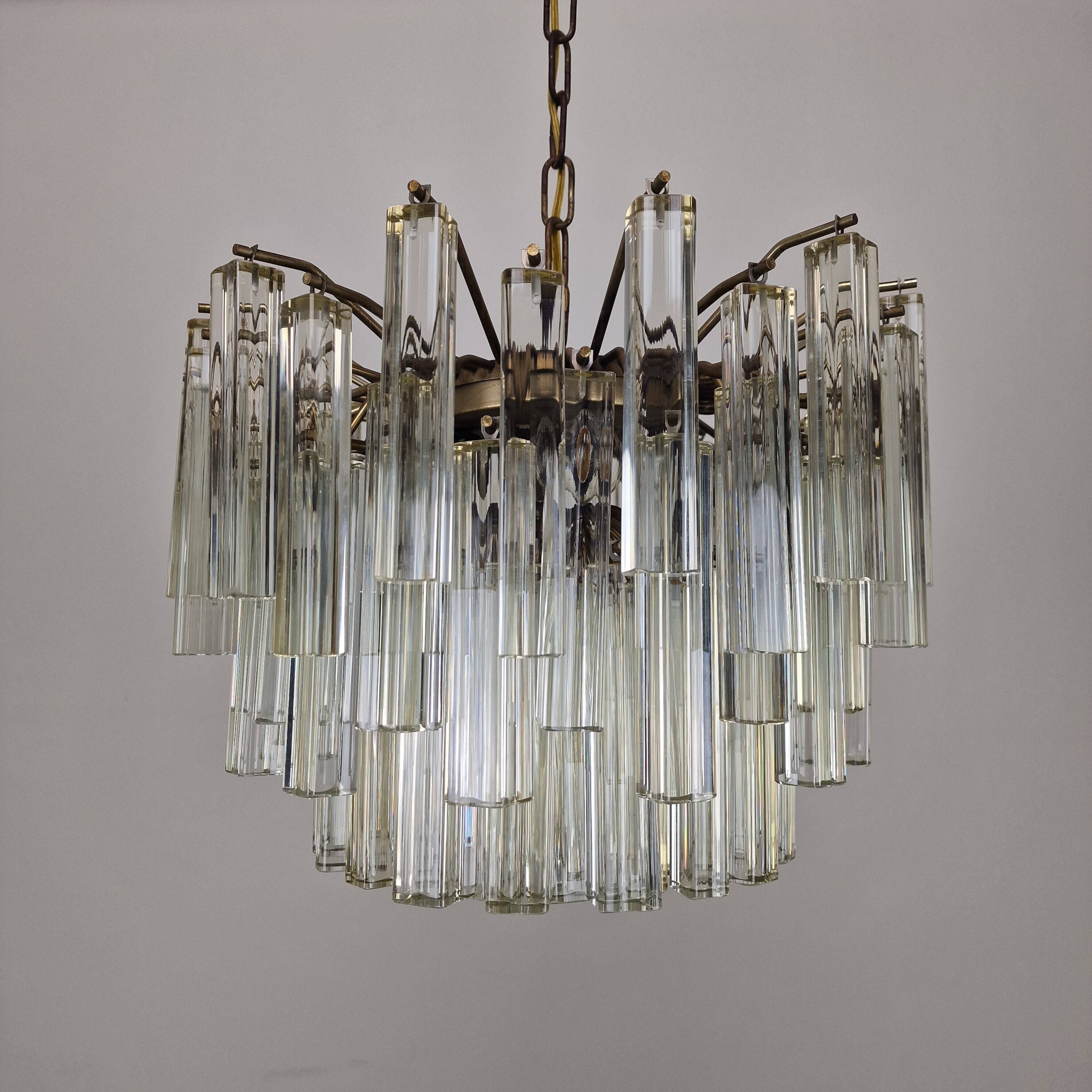Venini Murano Glass Chandelier 85 Hand-Blown Quadriedri Prisms, 1960's