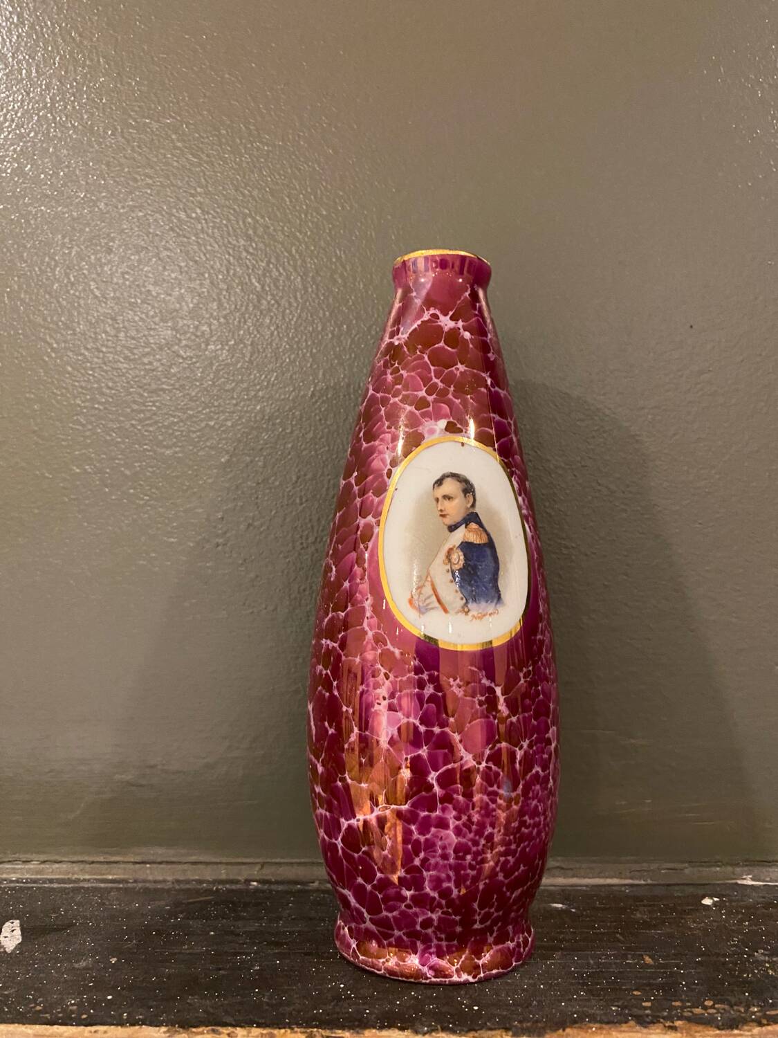 Soliflore Napoleon in Limoges porcelain