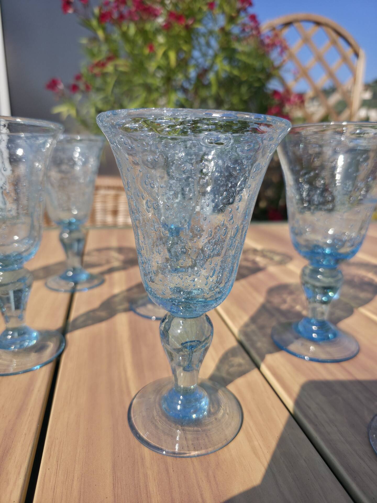8 large blown glass goblets with bubbles from Biot – Blue signed
