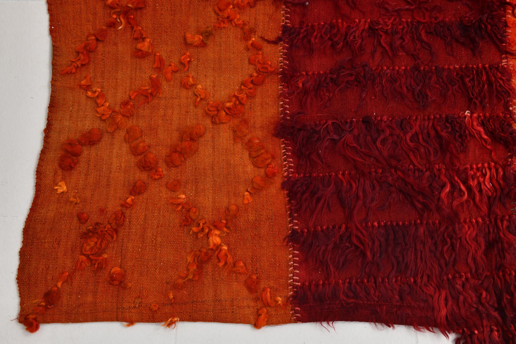 Red & orange tones vintage rug, 163x240 cm