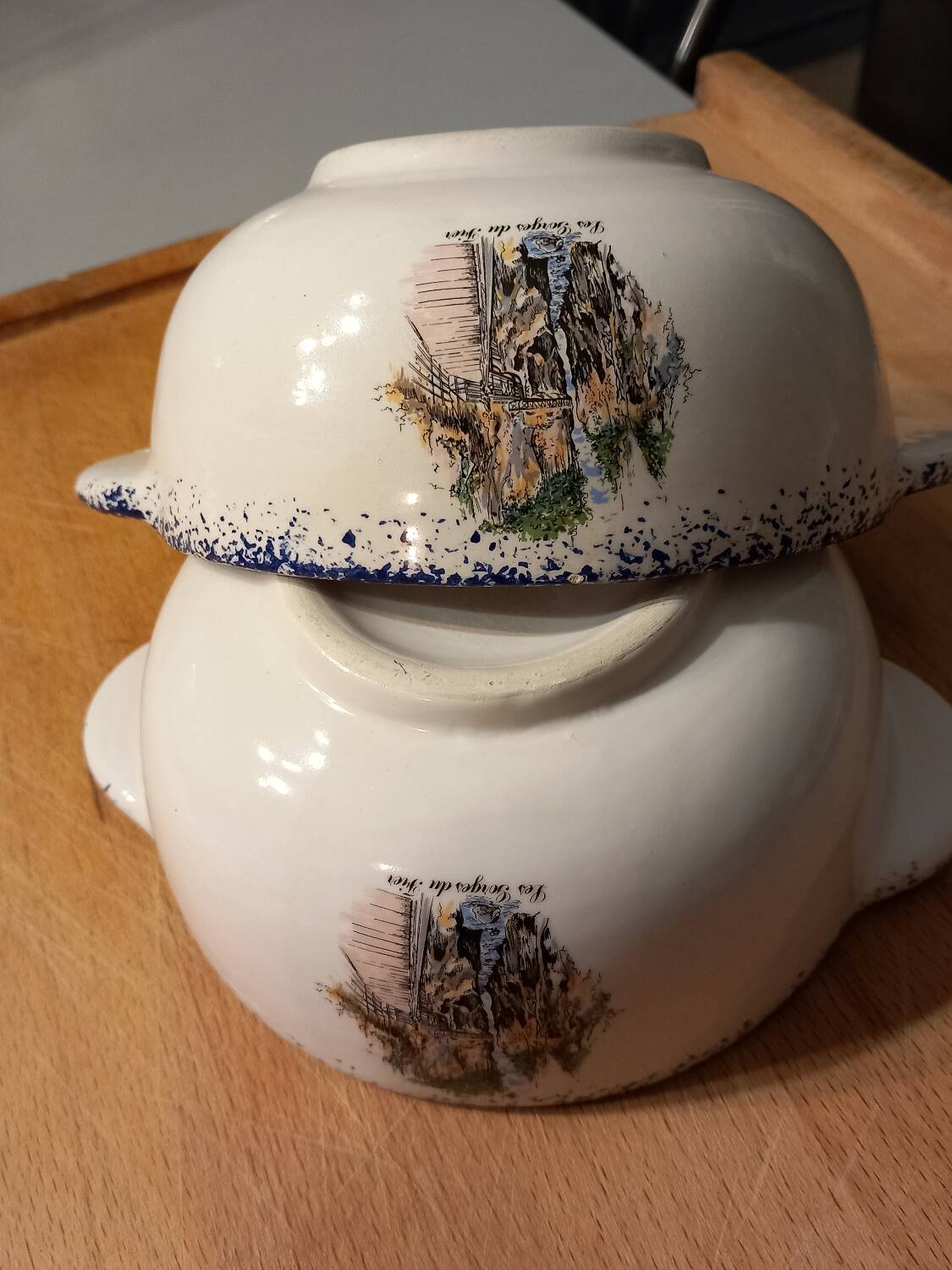 2 eared bowls in Haute Savoie earthenware