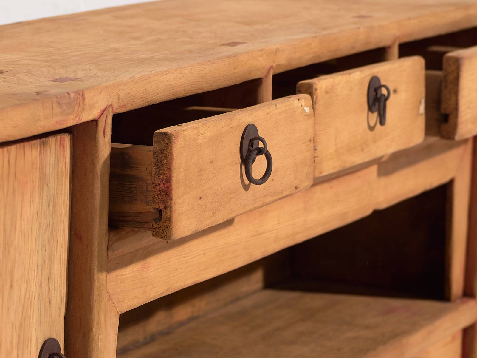 Petit meuble TV ancien (c.1900)