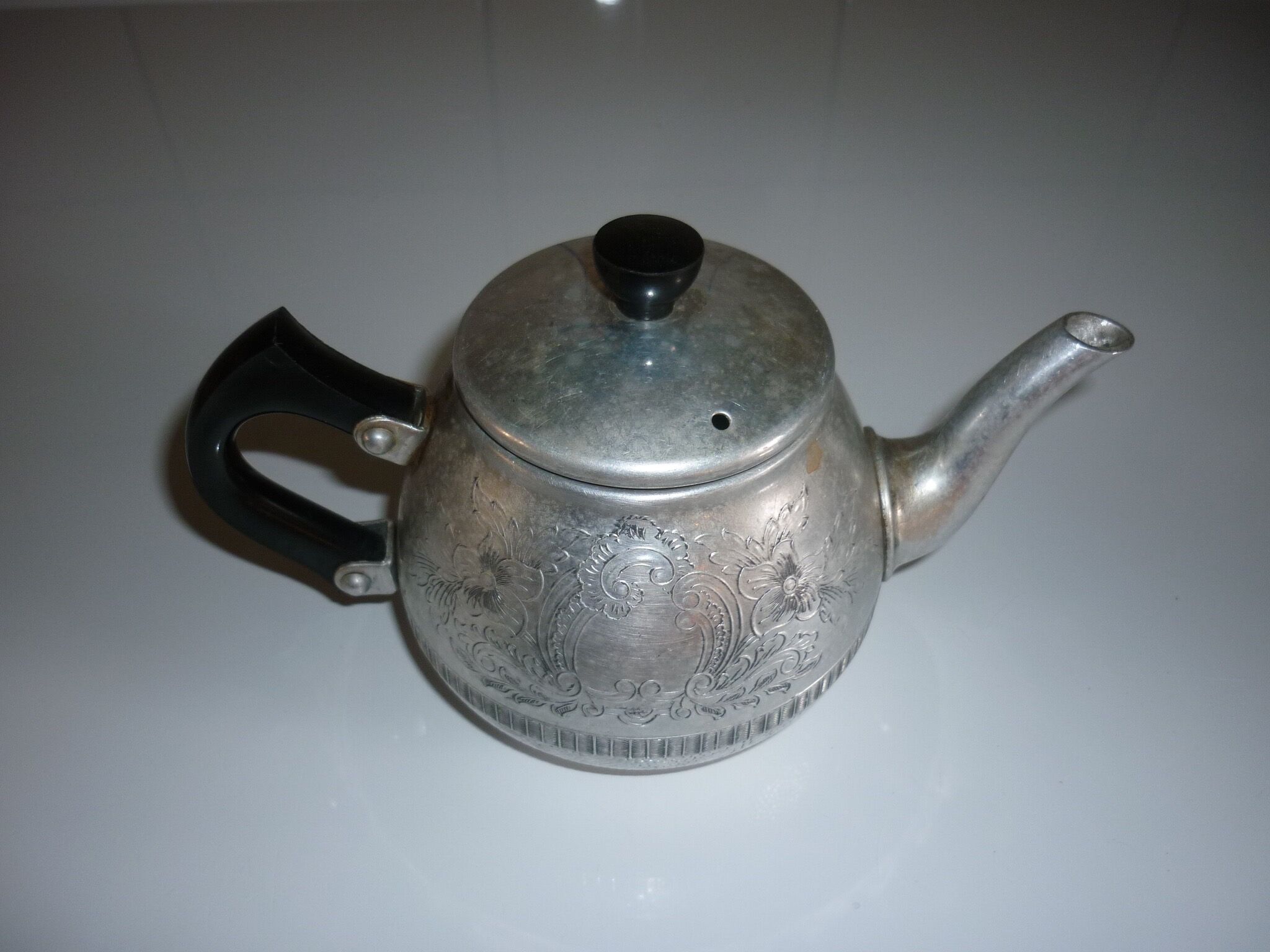 English teapot the carton