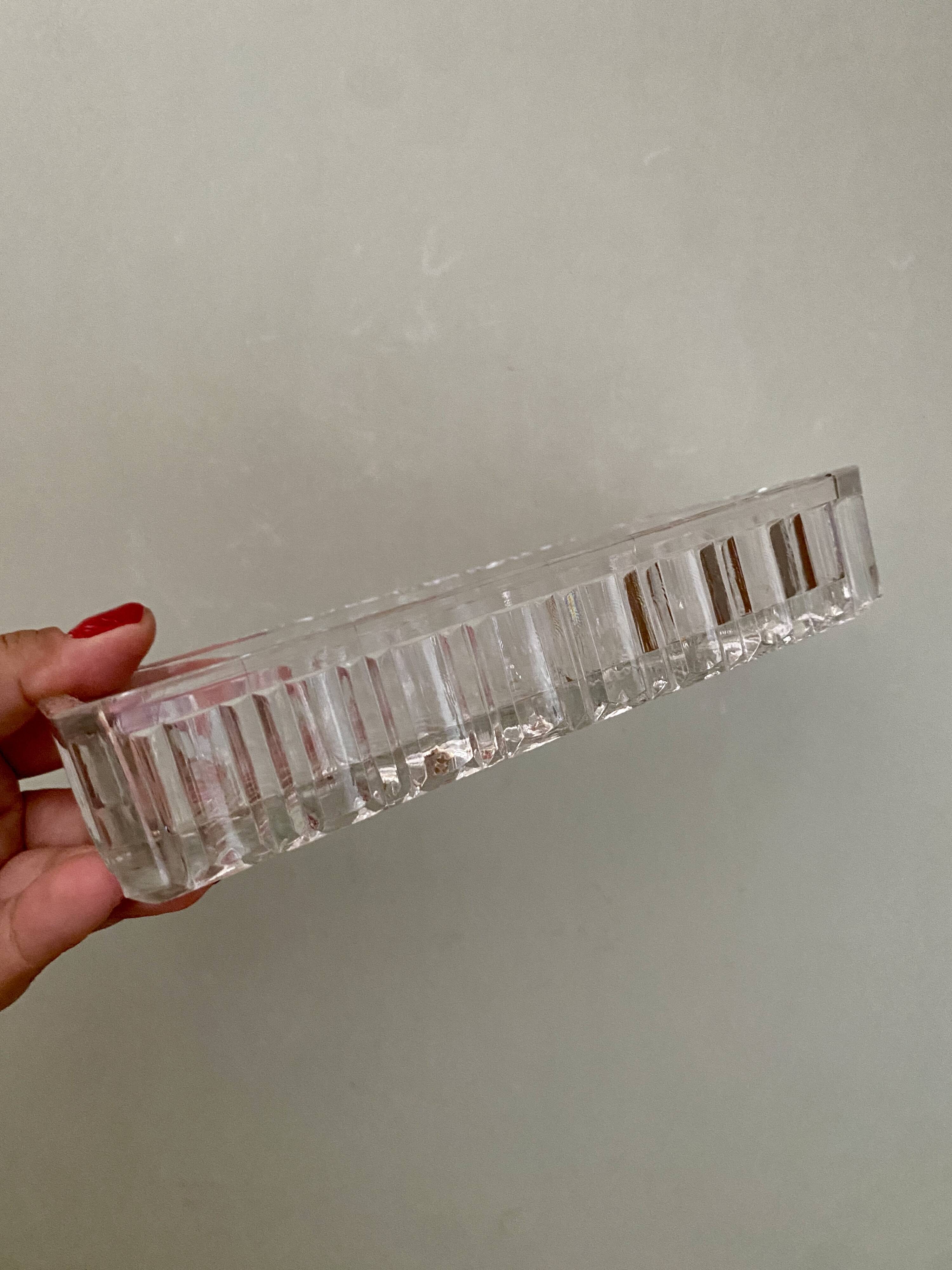 Tray and 3 vintage ramekins in worked glass