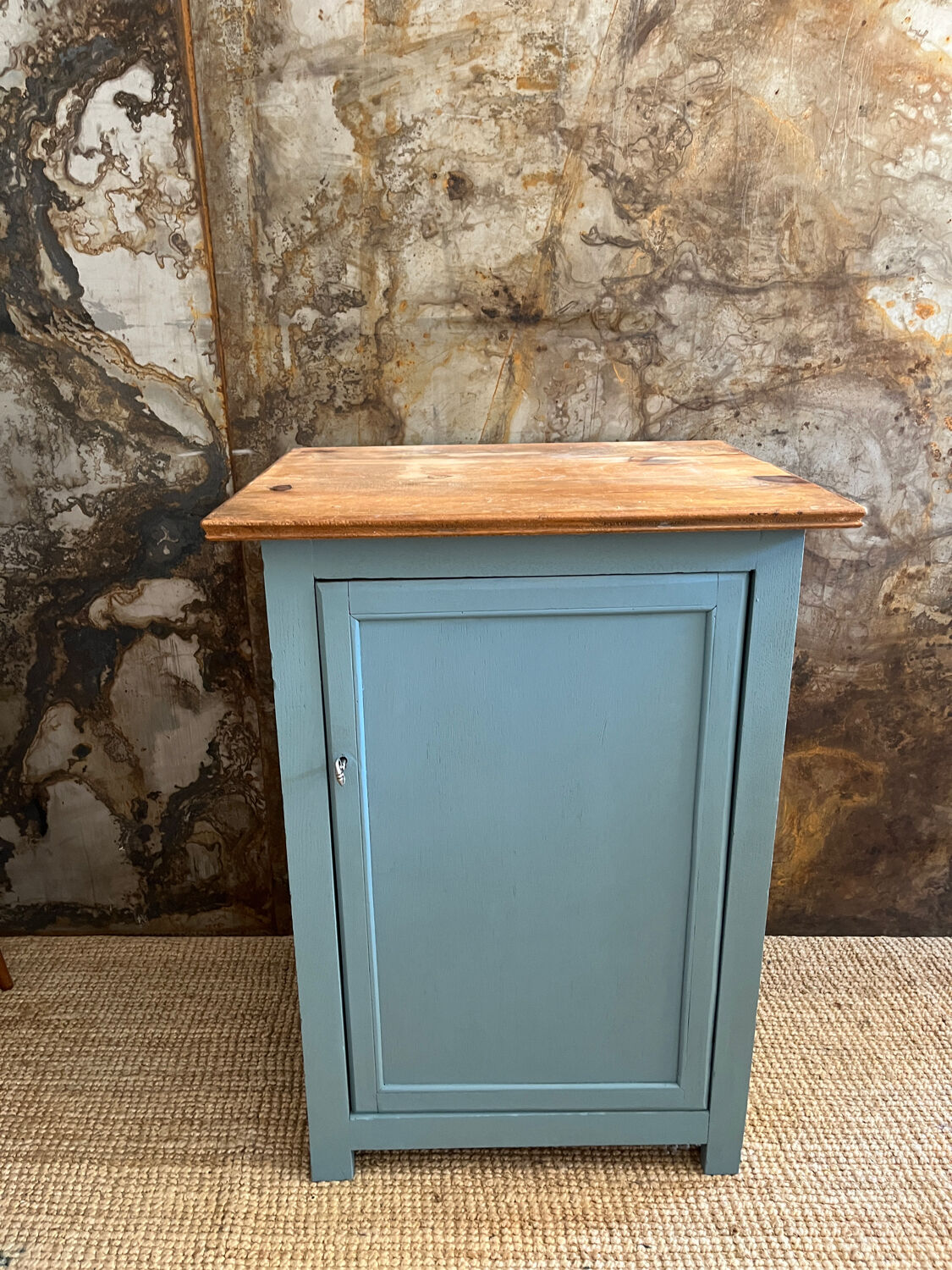 Buffet ancien bleu zingueur