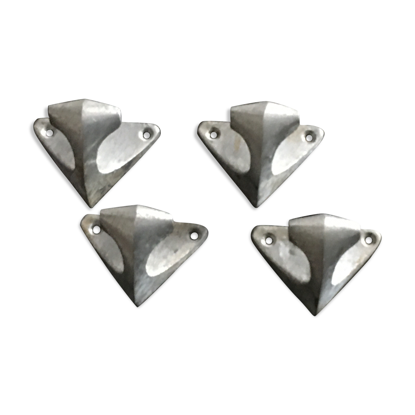 lot 4 old coat hanger / aluminum cast iron pads.