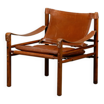 Fauteuil de salon Sirocco Safari Arne Norell en frêne teinté et cuir marron