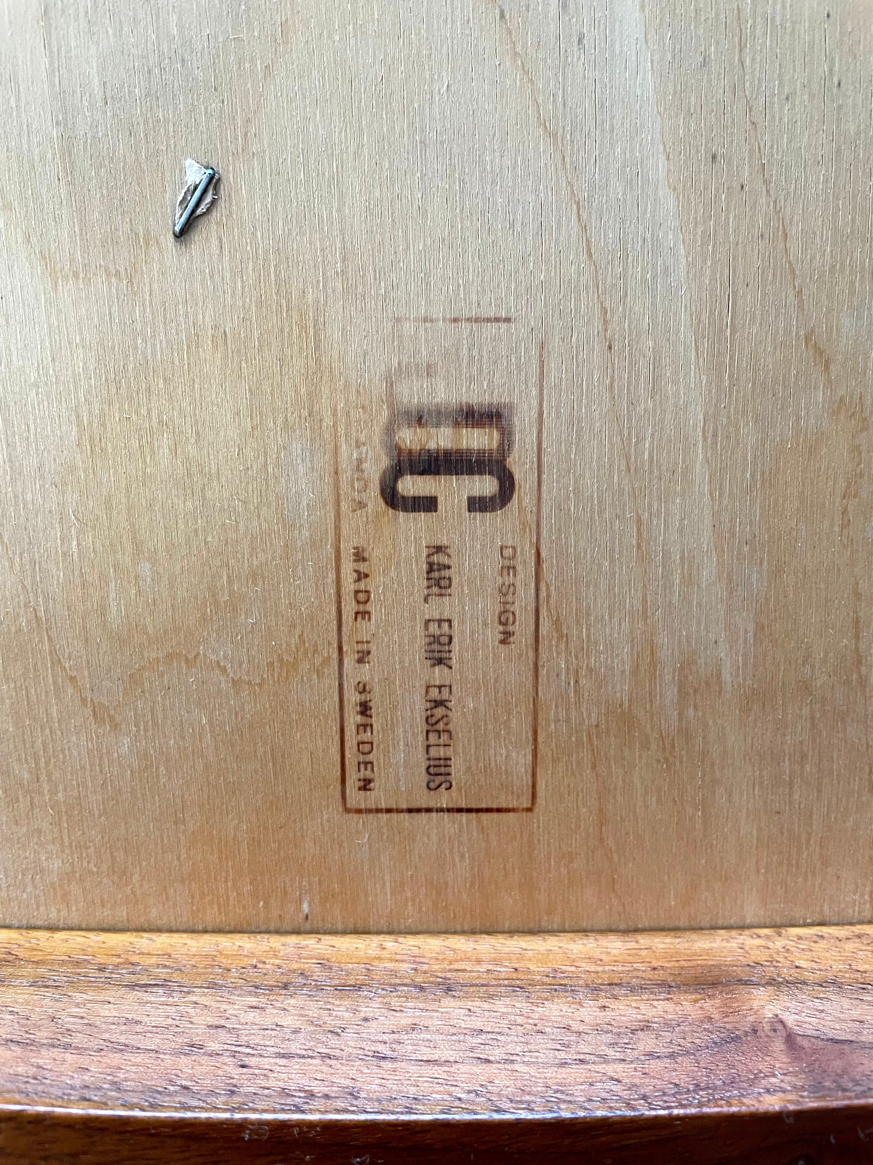 4 chaises de salle à manger