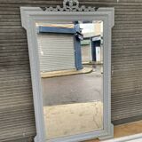 Classic mirror in gray painted wood
