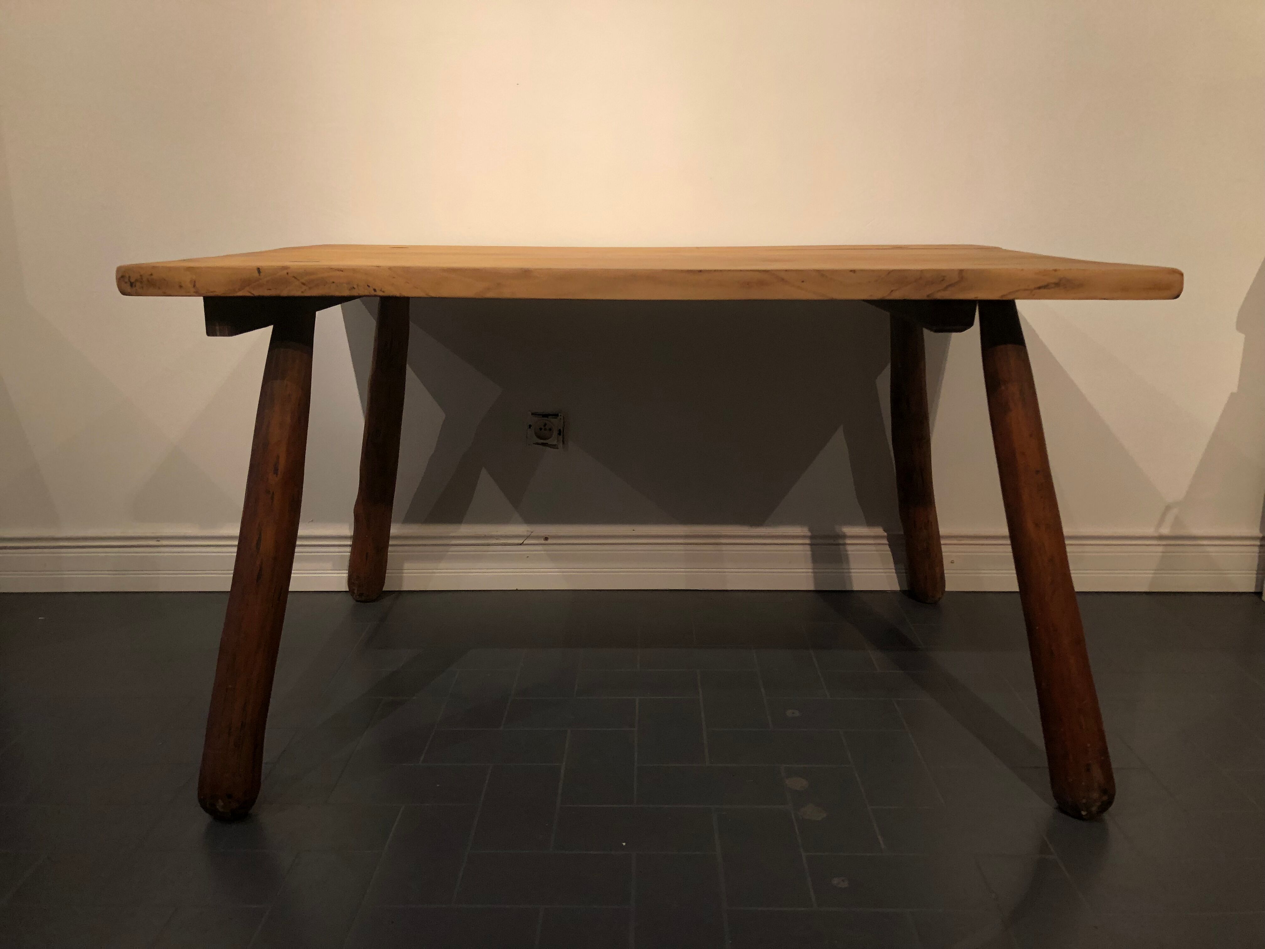 Campaign table chic vintage