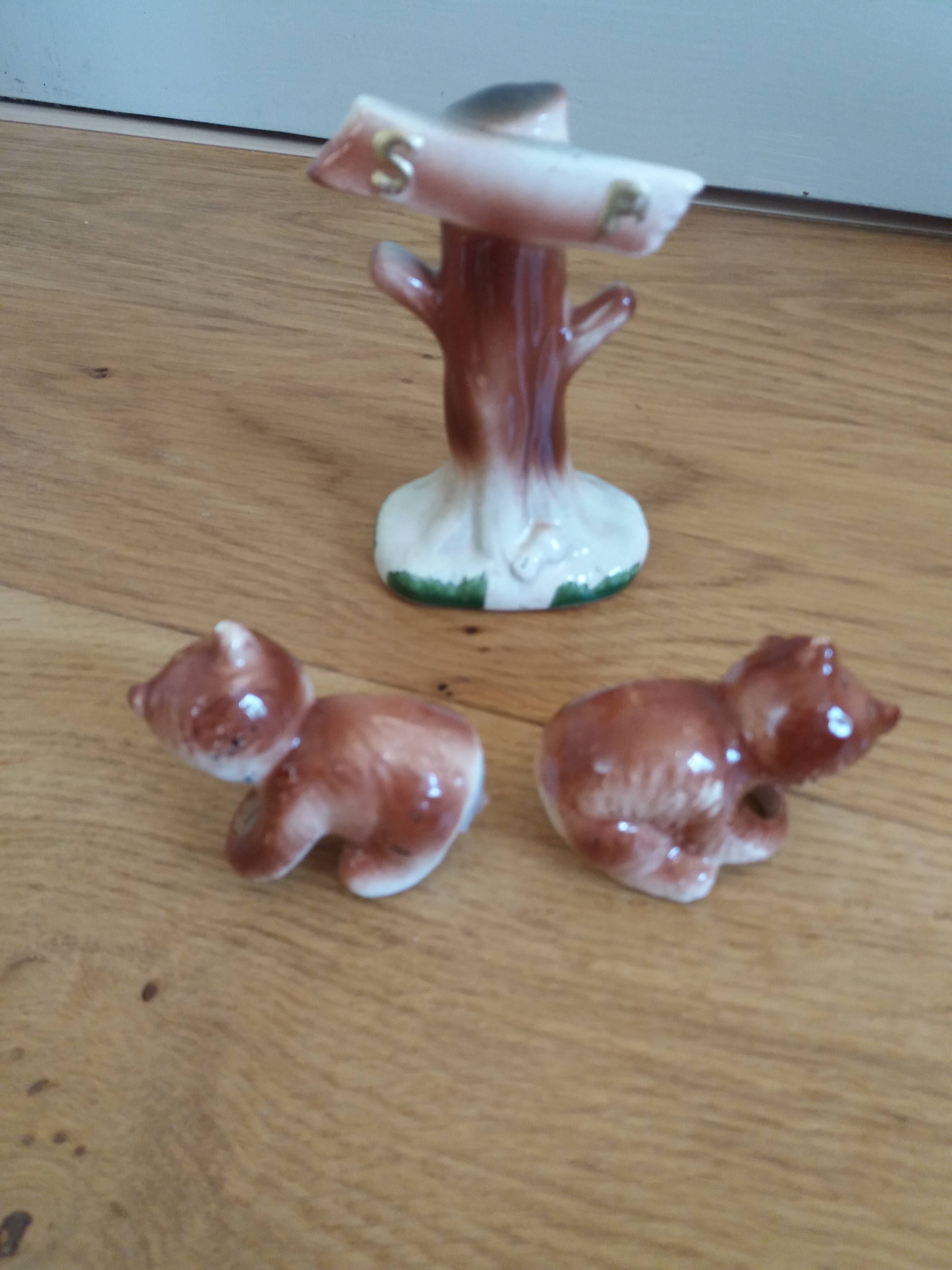 Zoomorphic salt and pepper shaker bears in slip