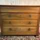 Commode Louis Philippe en noyer blond