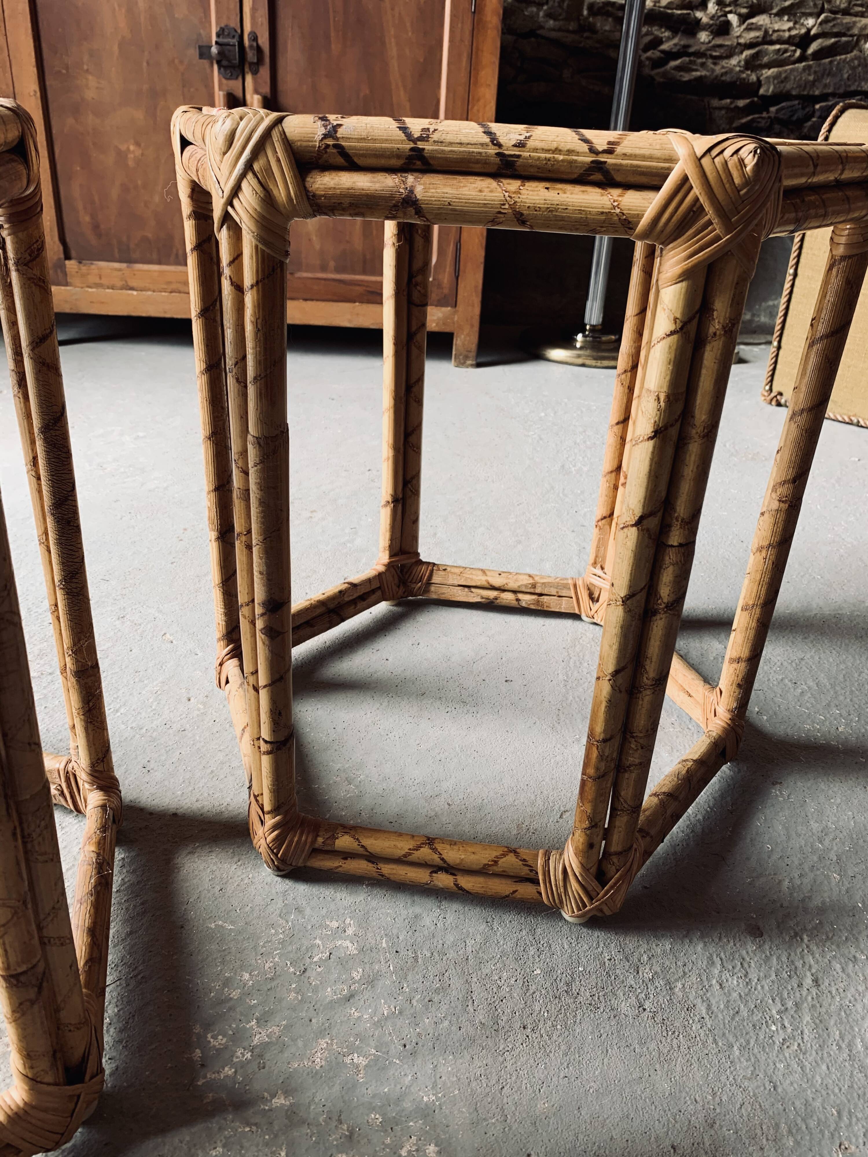 2 octagonal rattan coffee tables