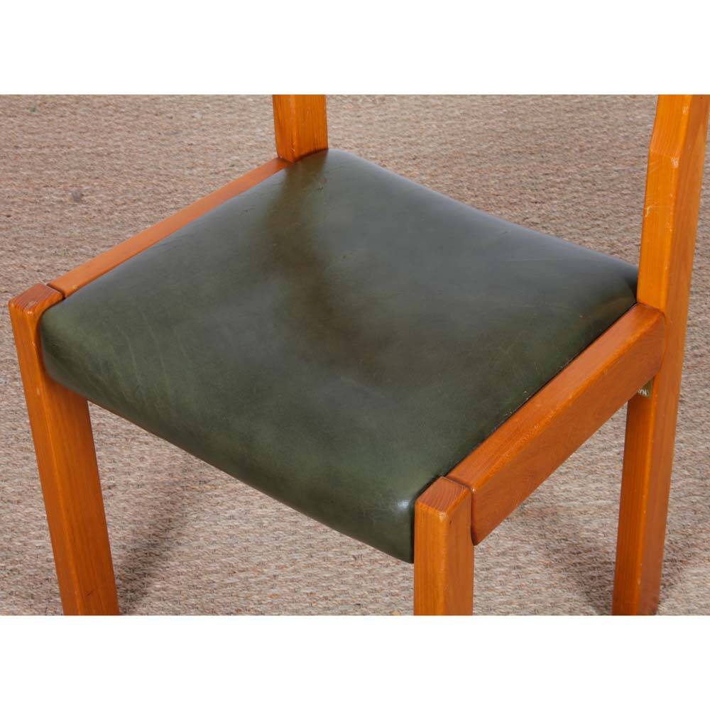 Set of 6 solid elm and leather chairs by Self, 1980.