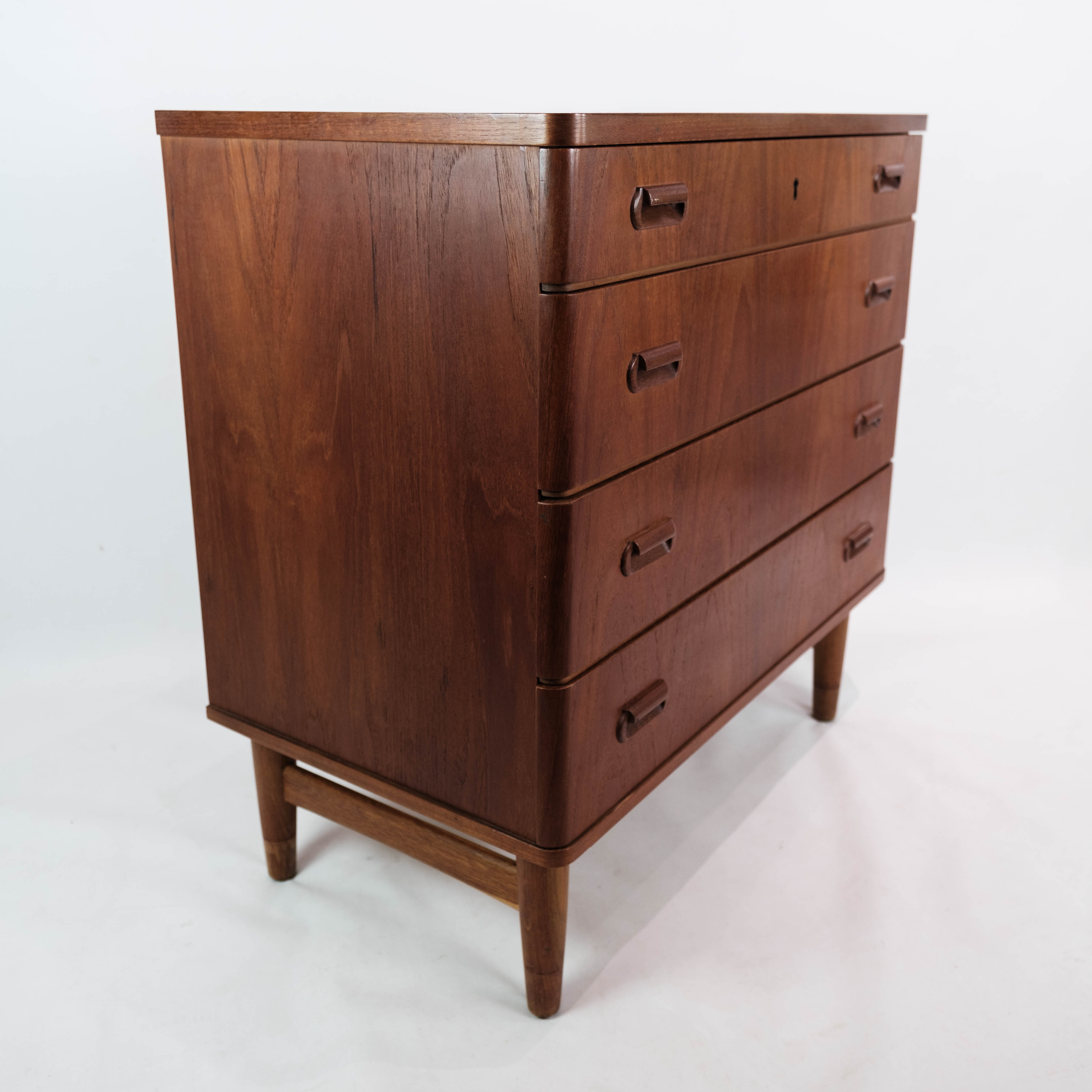 Chest of drawers in teak with four drawers, of Danish design, 1960s