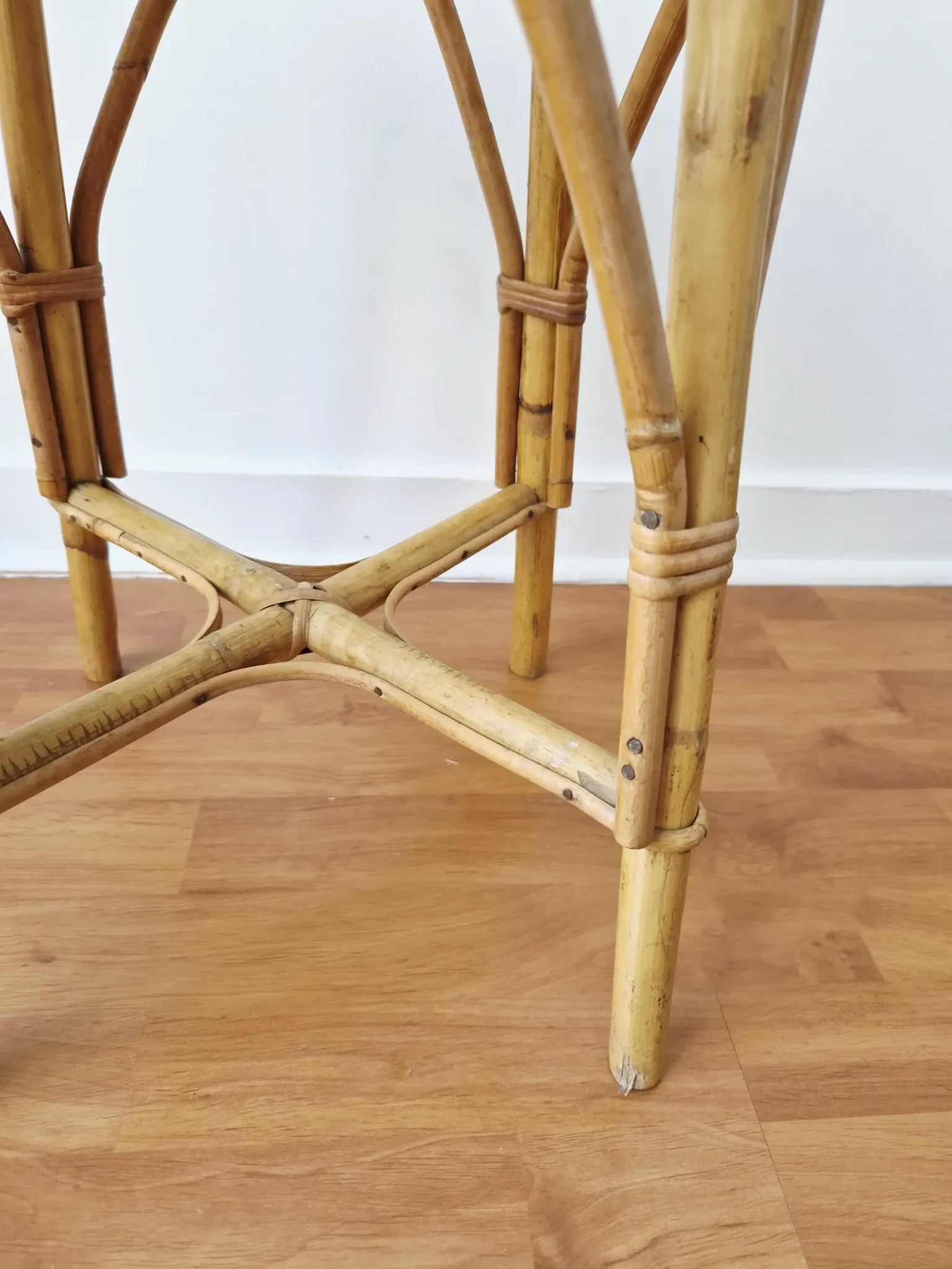 Vintage rattan stool in bohemian retro style - 1950s/1960s