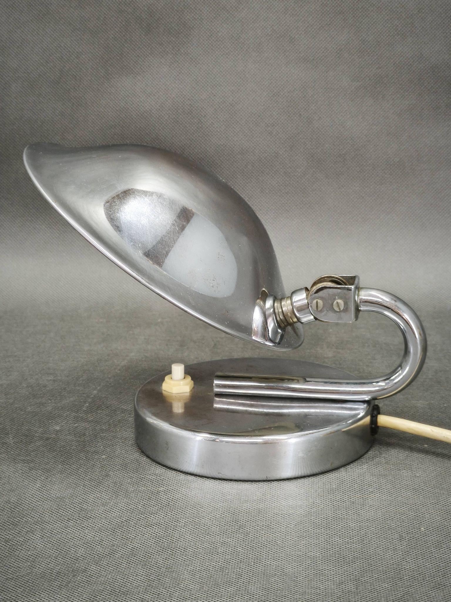 1930s Bauhaus Chrome Table Lamp Model 3530 by Napako, Czechoslovakia