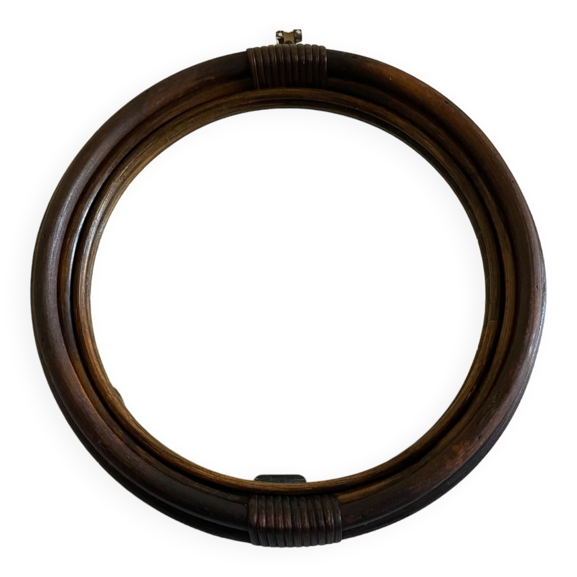 Round rattan mirror