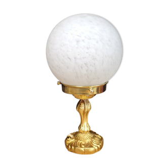 Clichy globe brass lamp