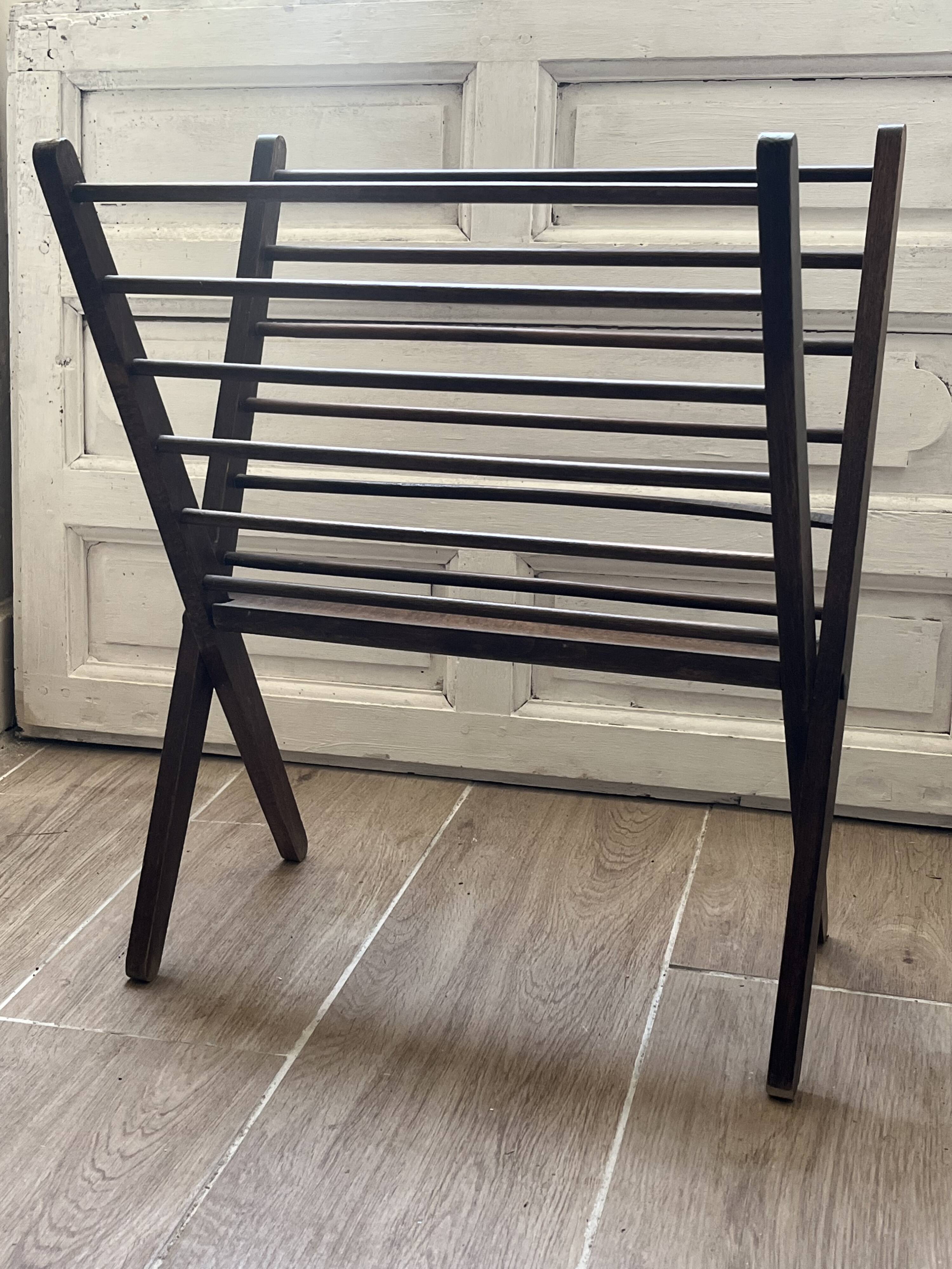 Magazine rack