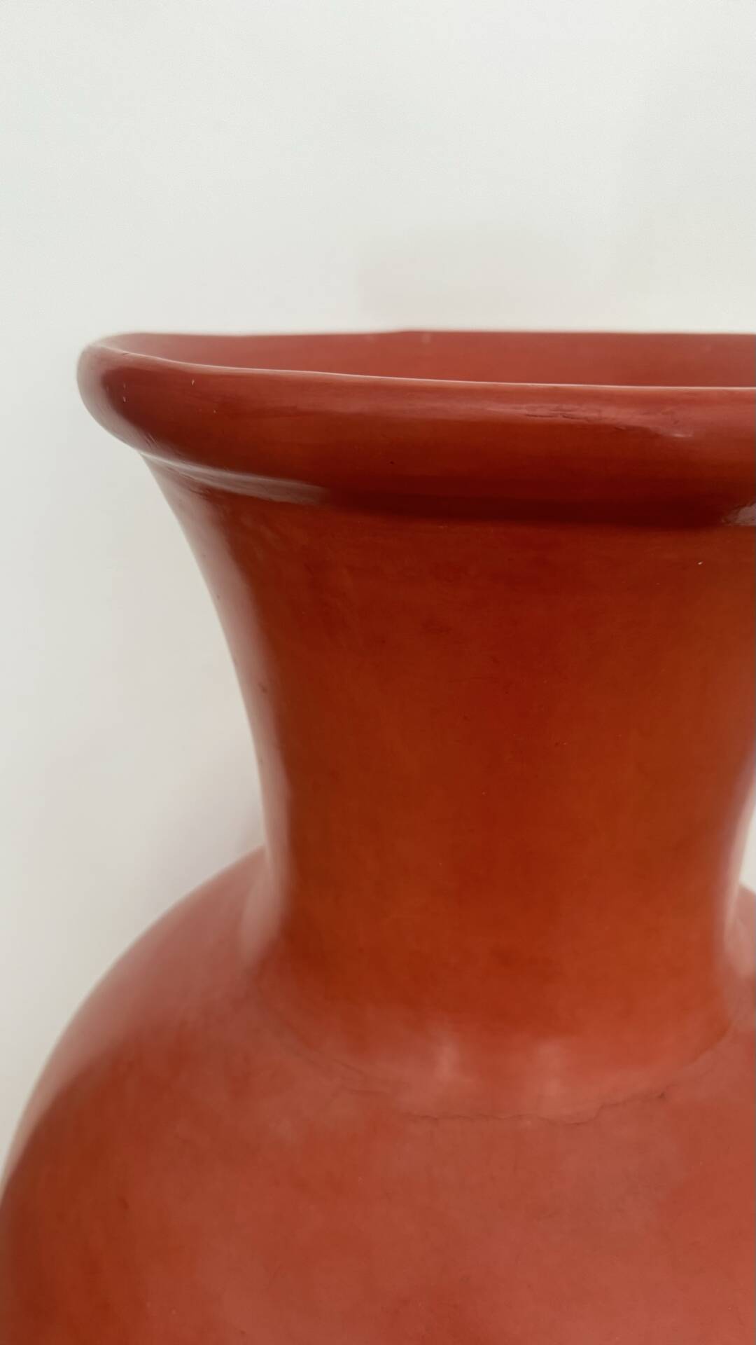 Large monumental vase in red terracotta