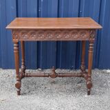 Table d'appoint en noyer de style Louis XIII