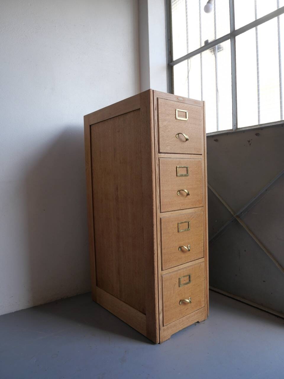 Meuble de classement en chêne